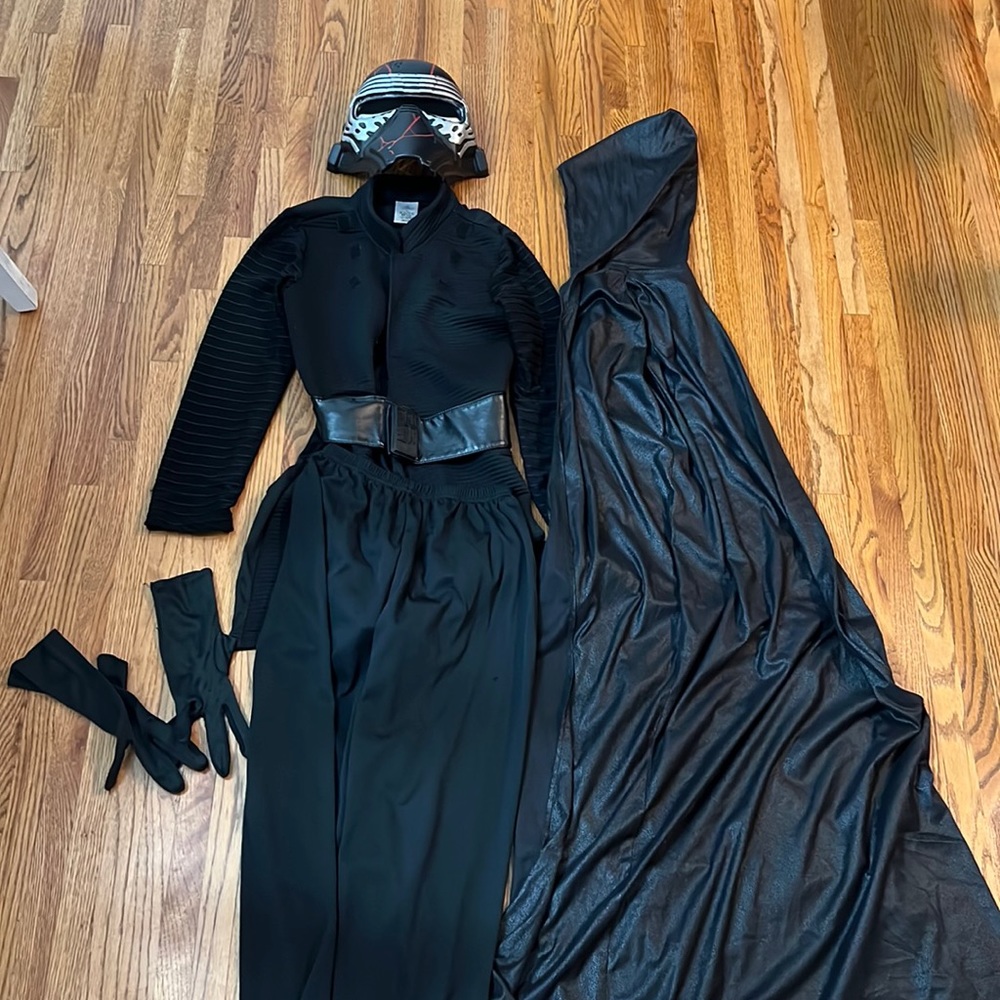 Kylo Ren Disney costume